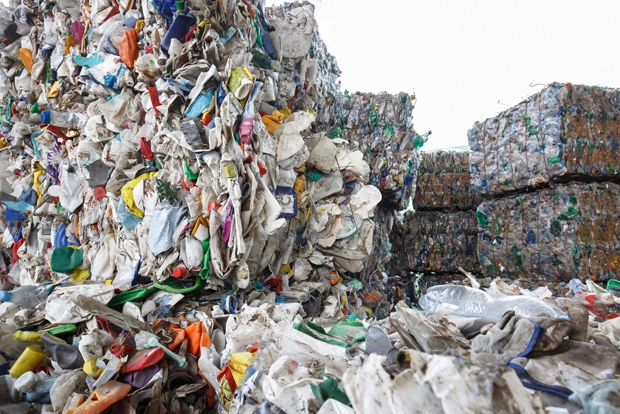Cut waste to reduce emissions, IPCC says